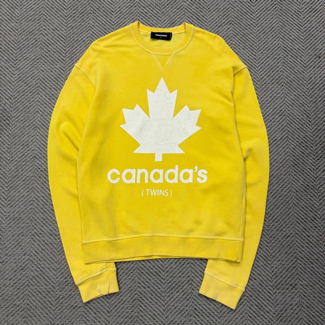 다스퀘어드2 캐나다 맨투맨 v2212 상품이미지1