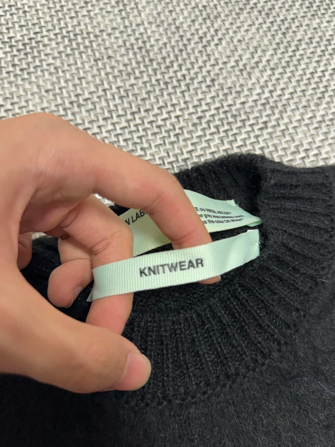 오프화이트 모헤어 니트 상품이미지5