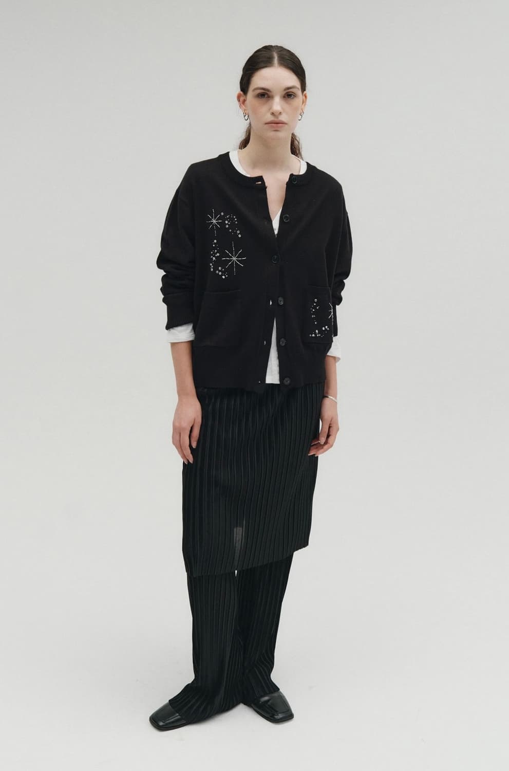 솔티페블 글리터링 젬 가디건 블랙 상품이미지3