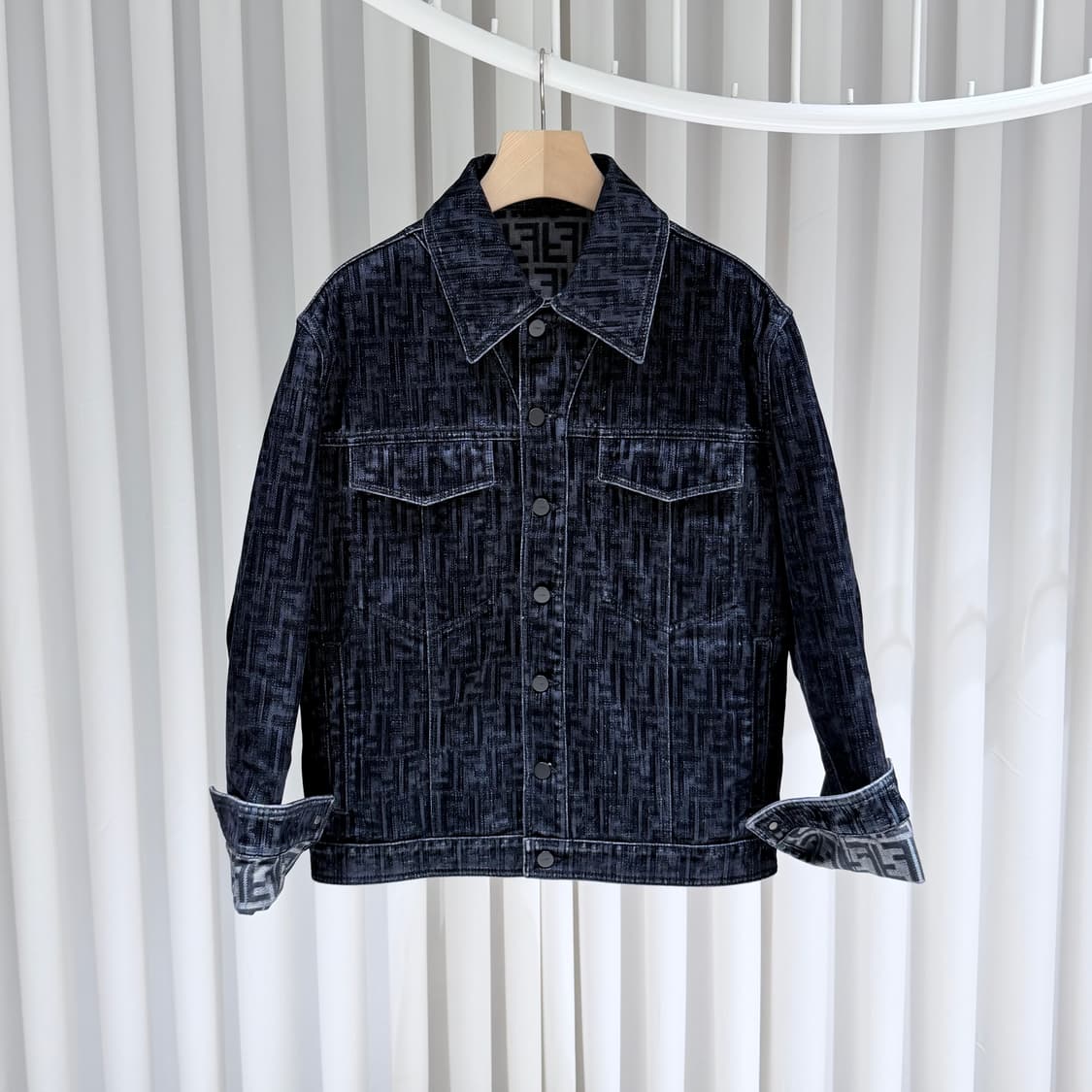 (A+/48) / 펜디FF로고 벨벳 블랙 데님 자켓 상품이미지1