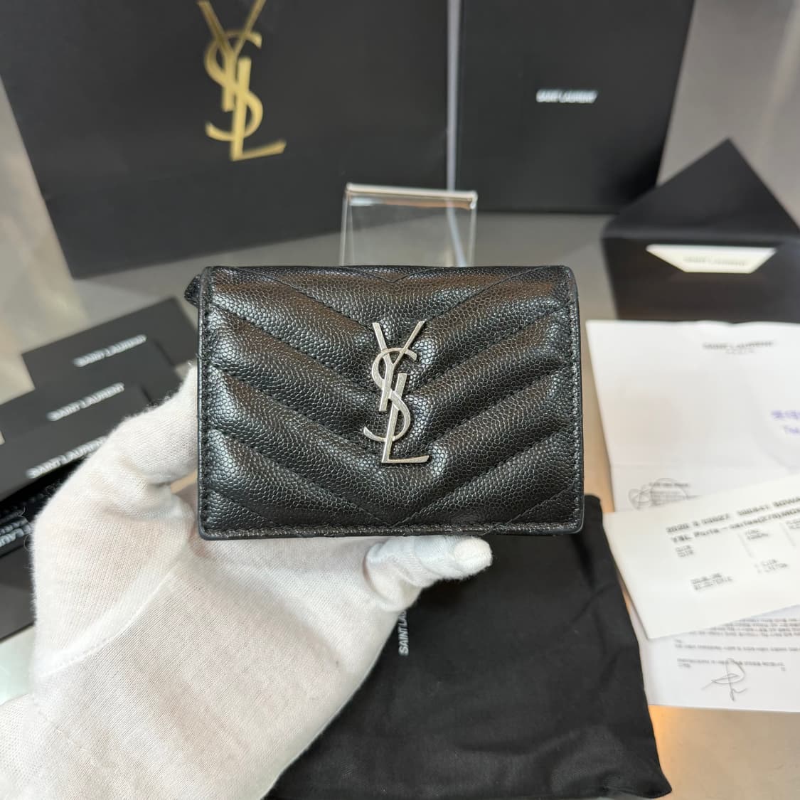 [리오브] 생로랑 마틀라세 은장 그레인드 반지갑 상품이미지2