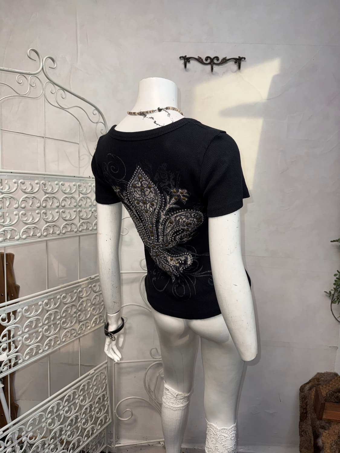 Black bold stud cross half t  상품이미지6