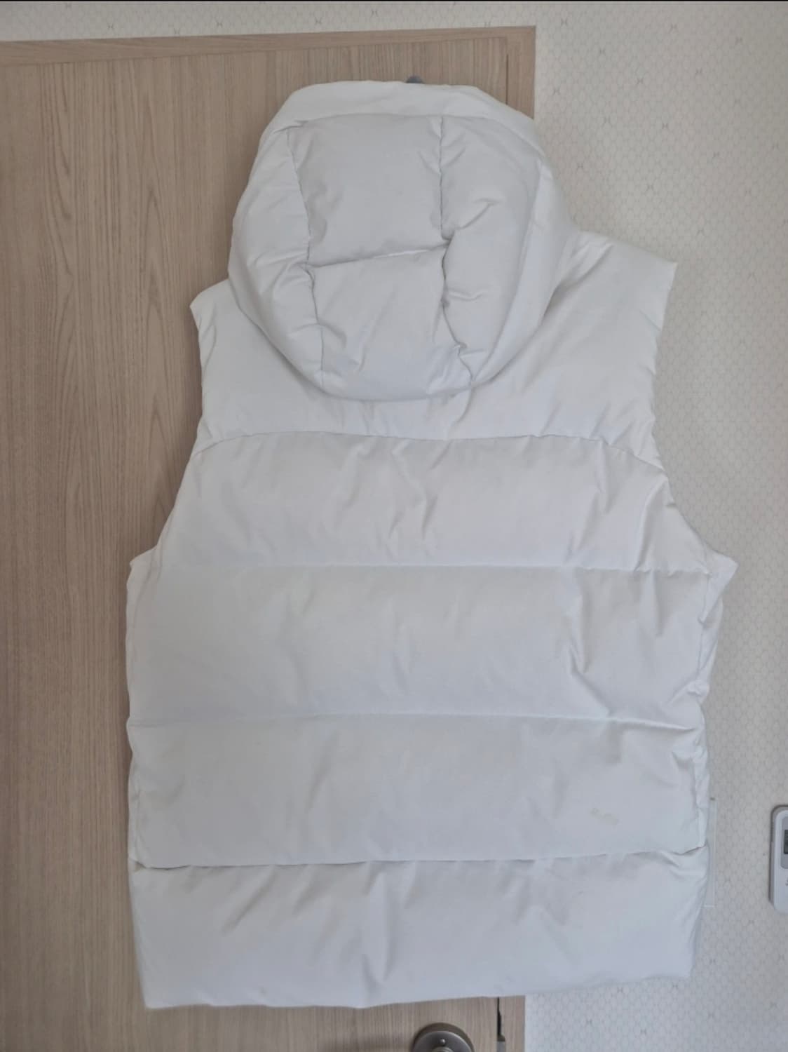 데상트 화이트 패딩조끼 xl (105) 상품이미지2