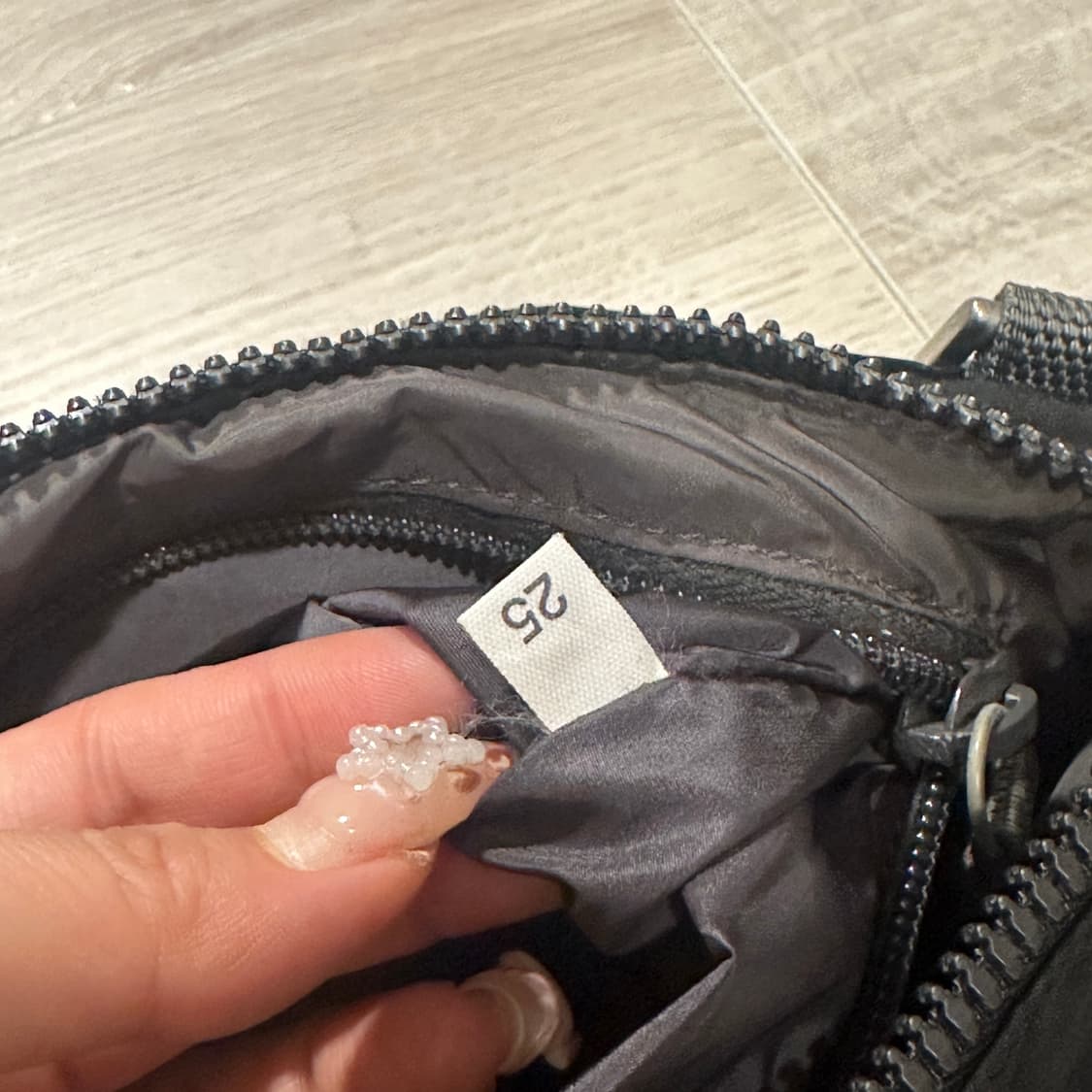 PRADA 90’s 나일론 샤코슈 백 상품이미지5