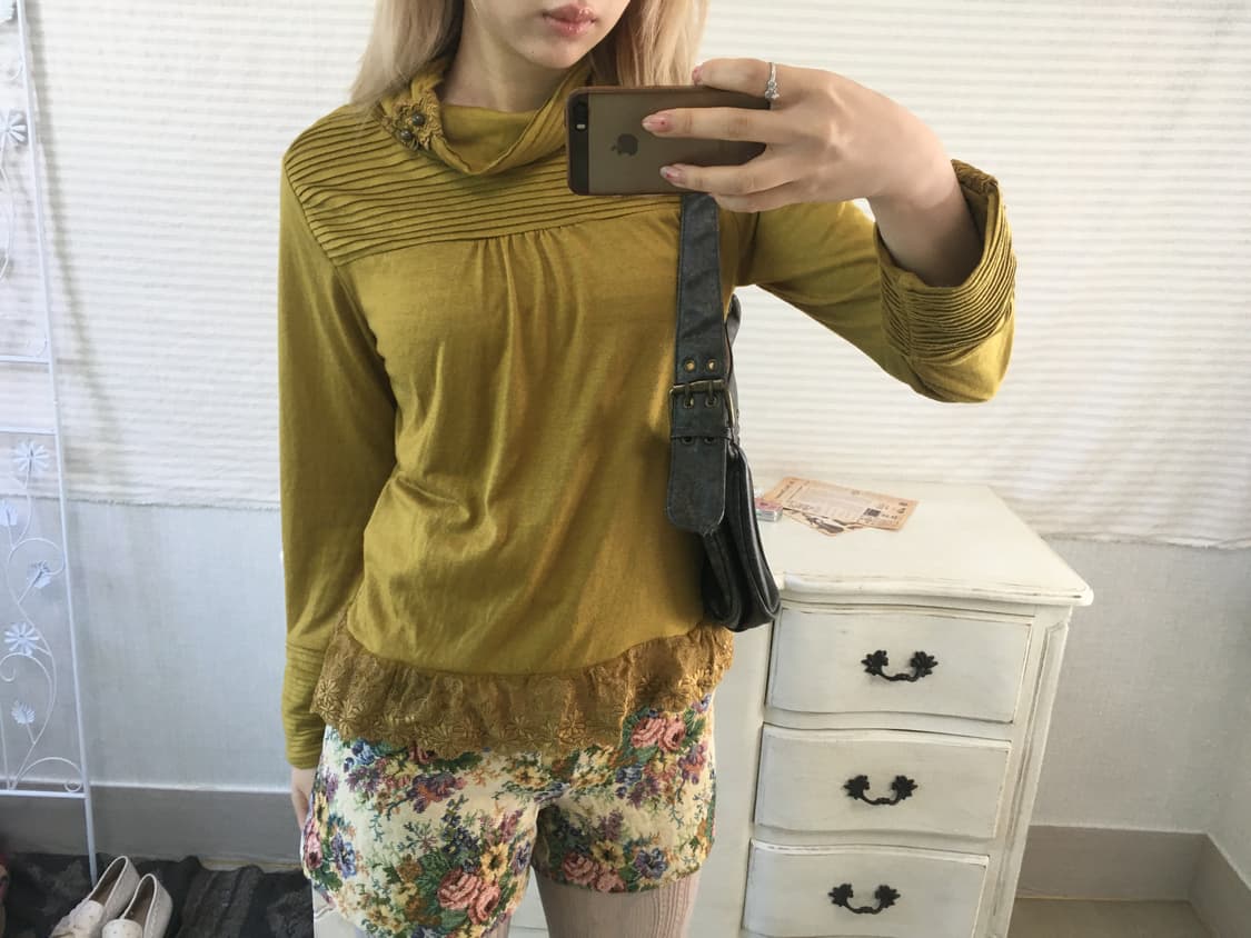 mustard lace pleats antique pullwork t 상품이미지2