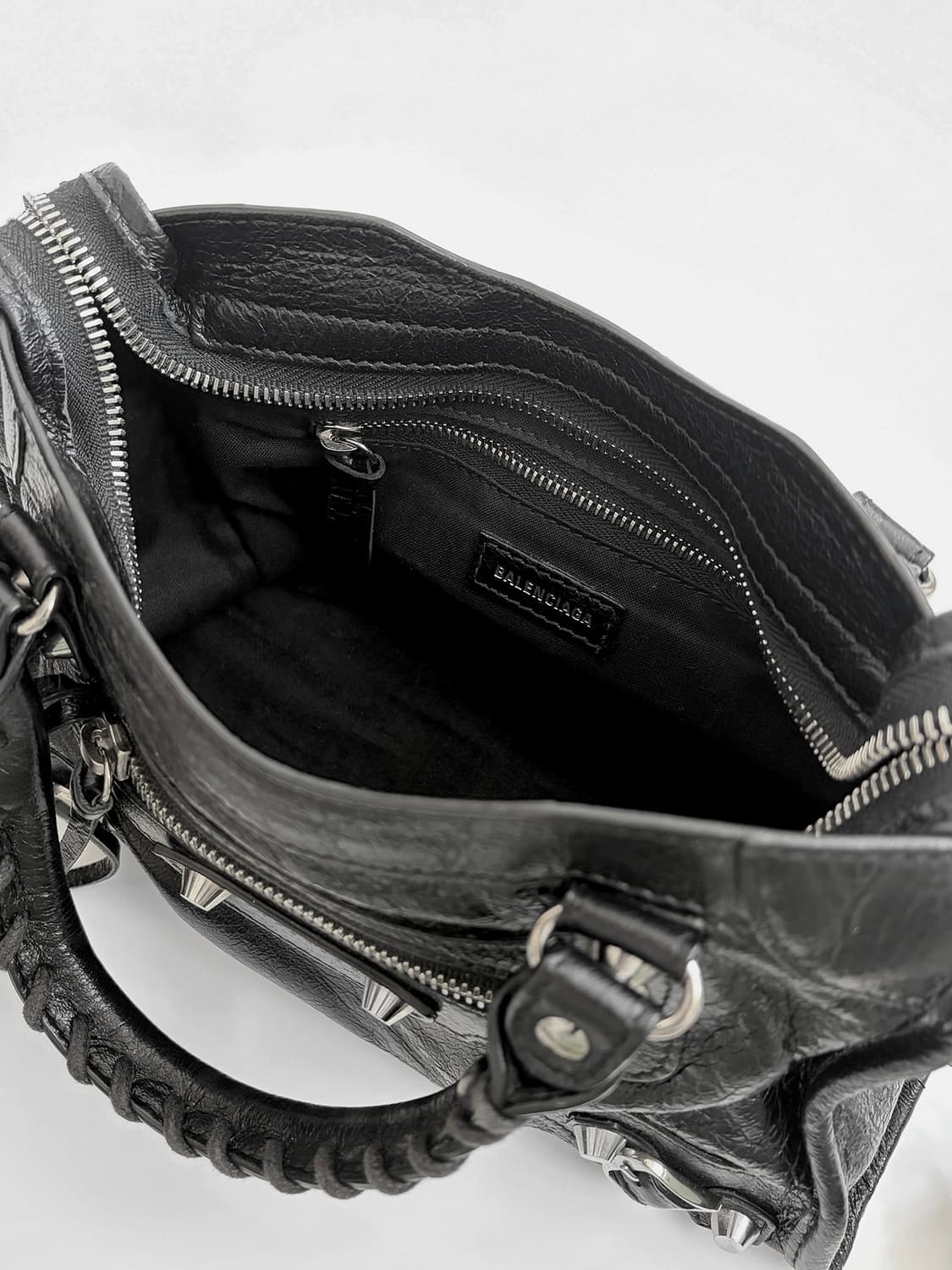 발렌시아가 시티백 로고 미니 판매합니다. 상품이미지6