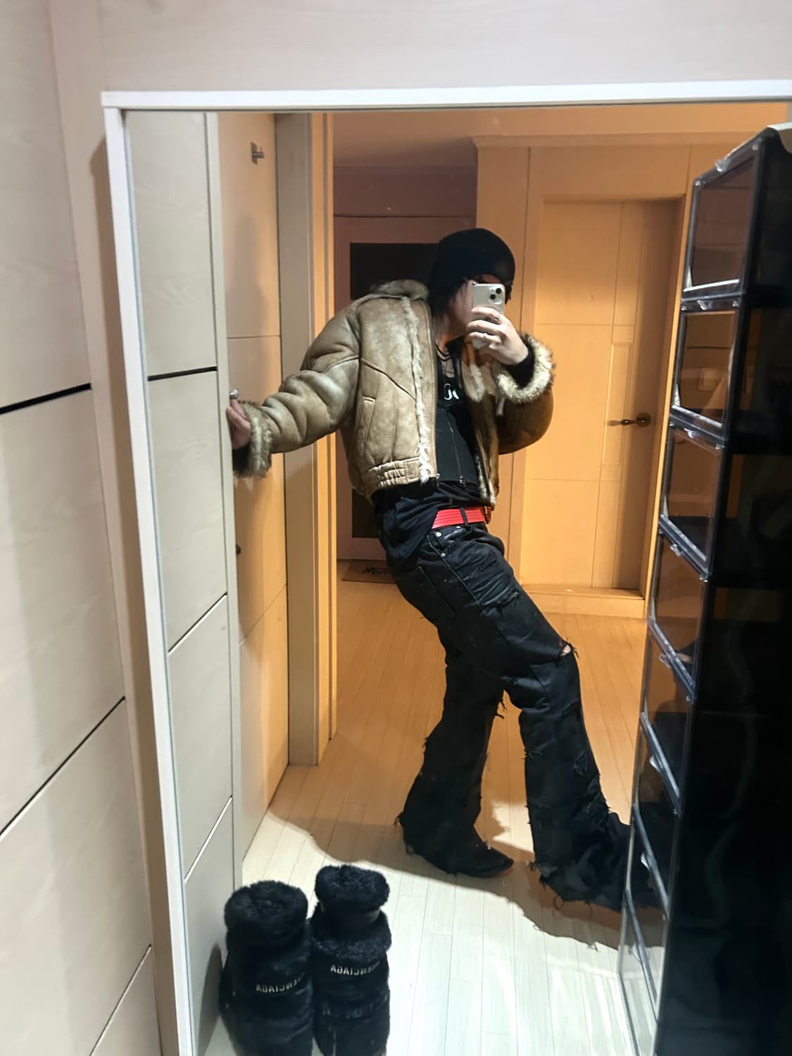 Sheep skin Fur Bomber Jacket 상품이미지9