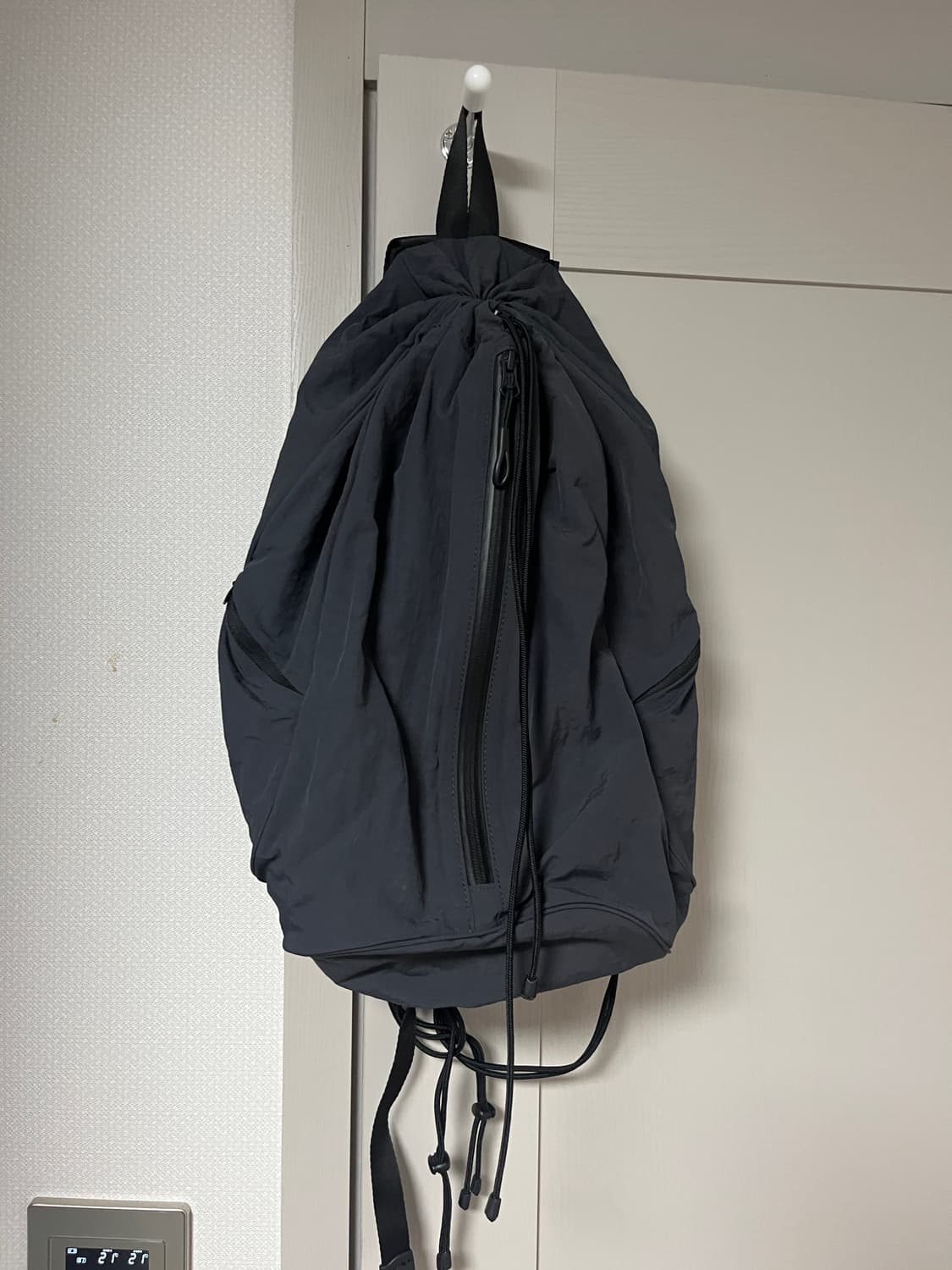 해칭룸 나일론 백팩 상품이미지1