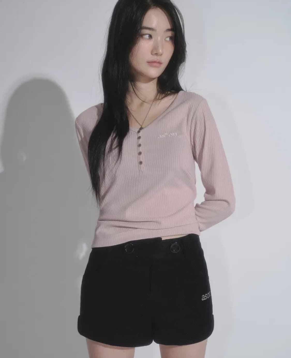 애즈온 WISH RIBBED BUTTON TEE 팝니다 상품이미지1