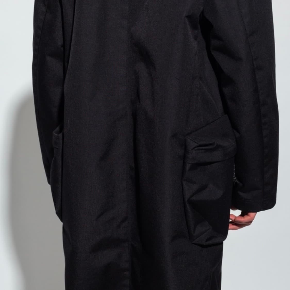 언더커버x이스트팩 콜라보 남성 나일론 코트 상품이미지3