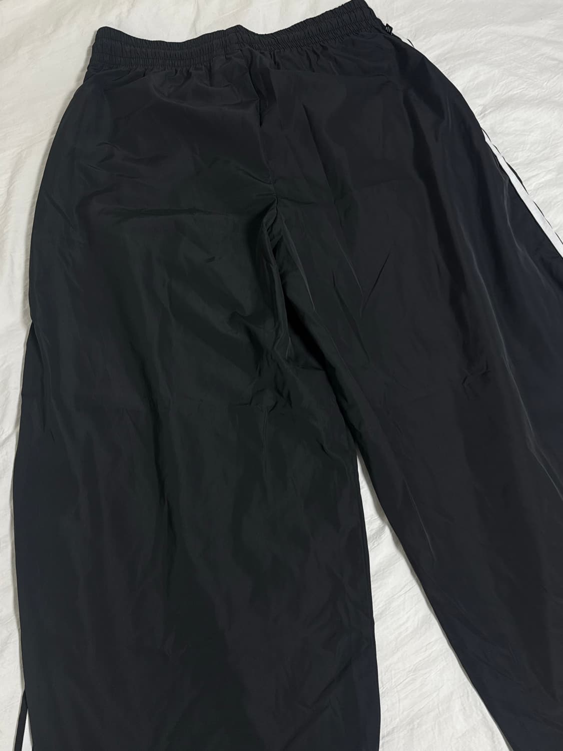 아디다스 오버사이즈 트랙 팬츠 M사이즈 상품이미지4