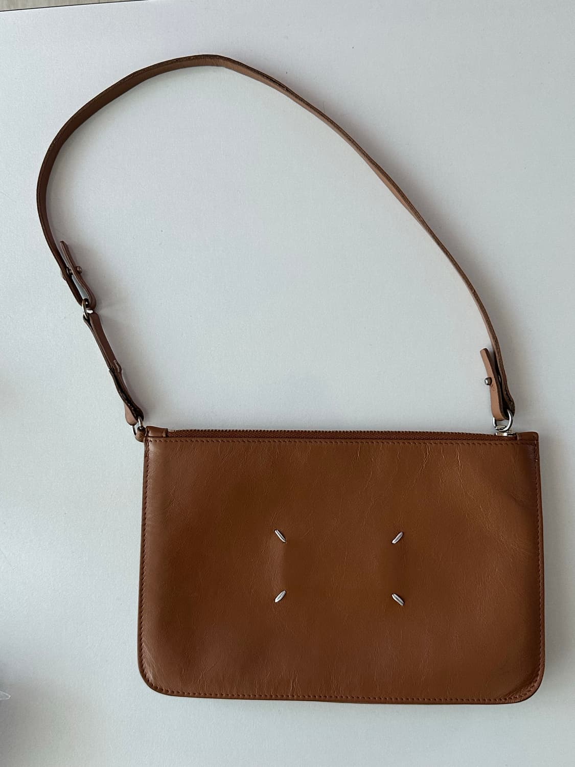 메종마르지엘라 탑핸들 클러치백 상품이미지1