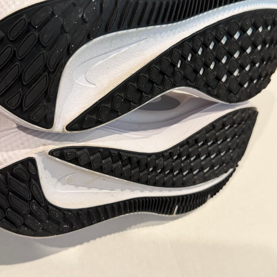 Nike 에어 윈플로 러닝 10 화이트 상품이미지6