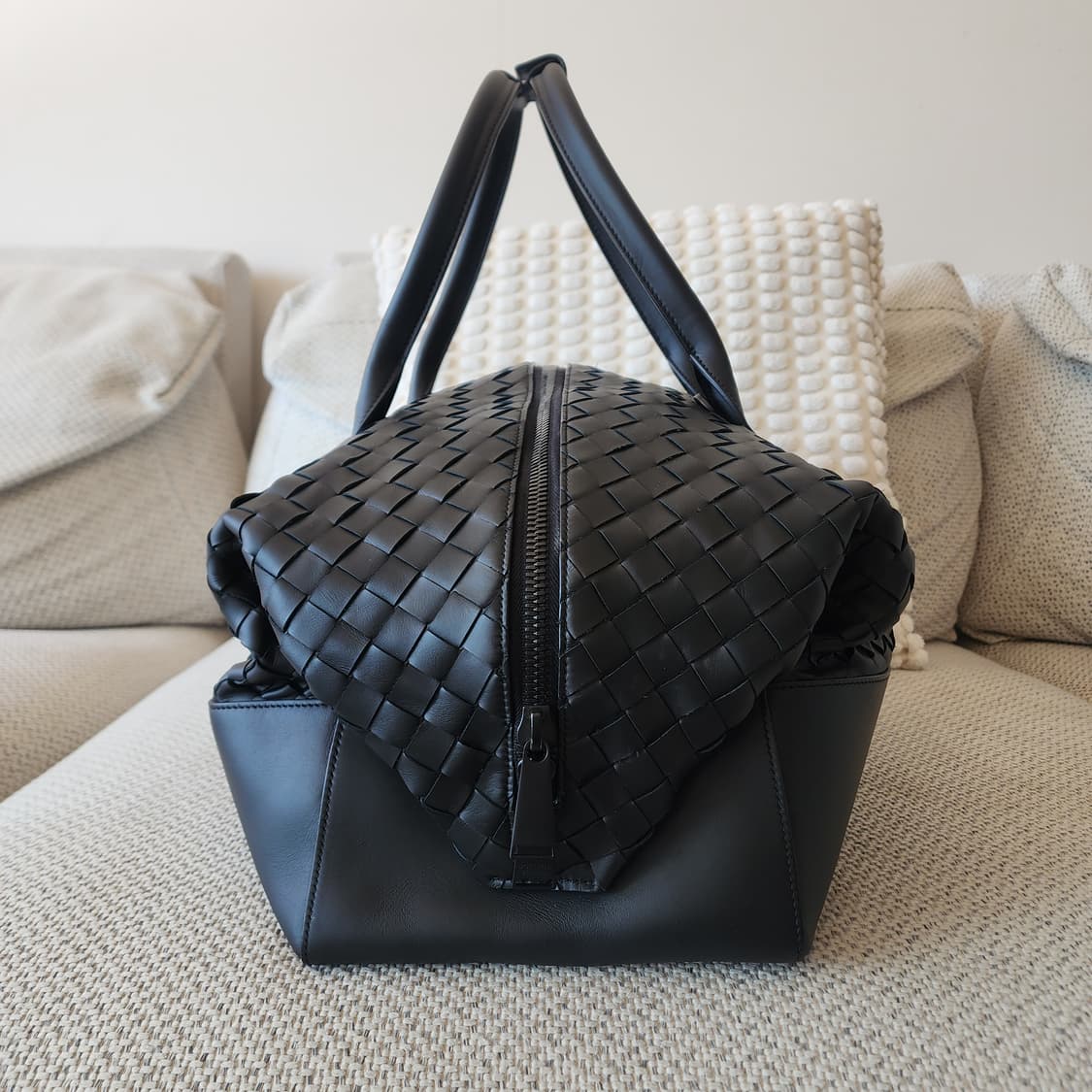 초민트급 보테가베네타 599652 인트레치아토 토트 더플 보스턴백 상품이미지4