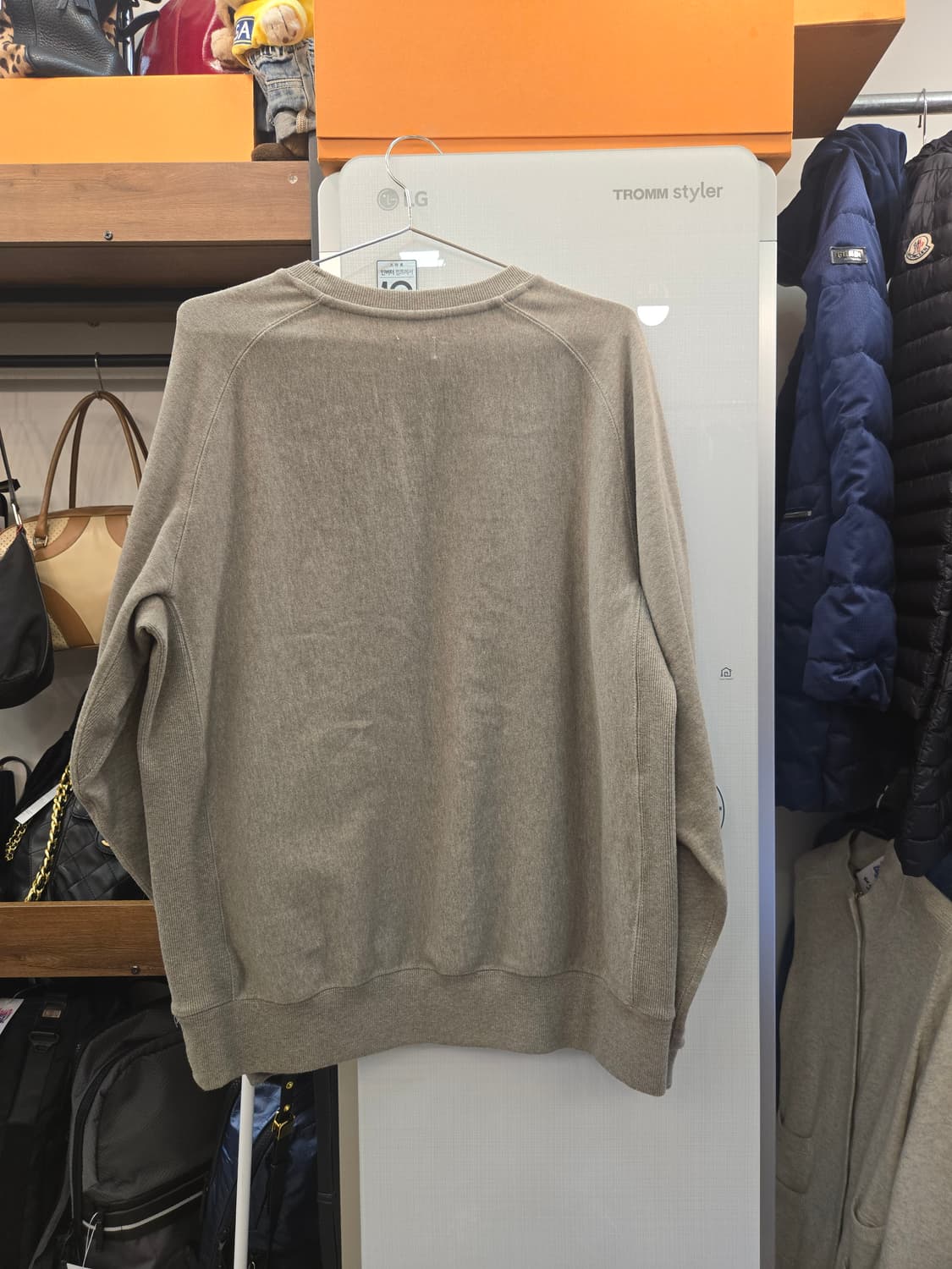 [쿨거환영]카키스 오버핏 포켓 맨투맨 그레이 상품이미지2