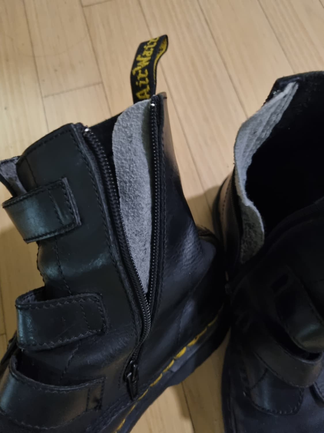 Dr. Martens Blake Belt Walker  상품이미지2