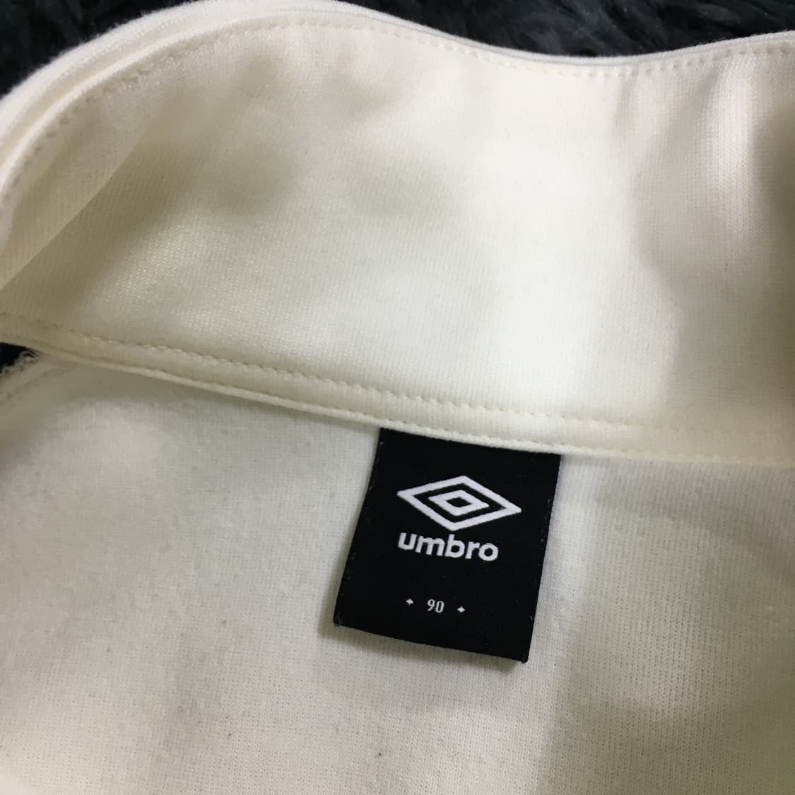 투티/A9 umbro 집업 스웻셔츠 자켓 바람막이 자수로고 상품이미지8