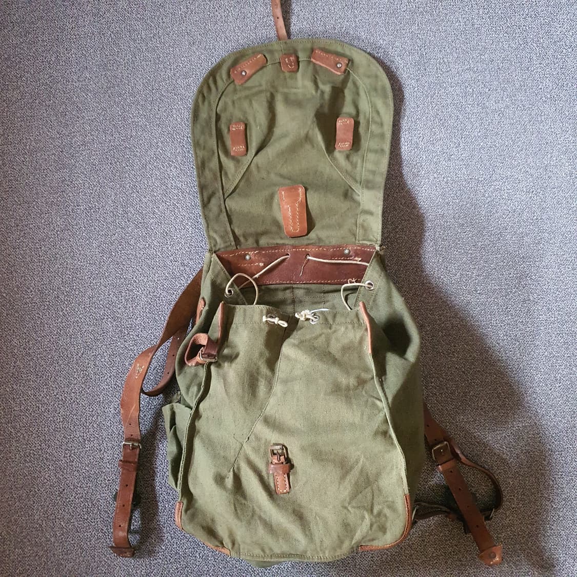 70s 루마니아군용 배낭 상품이미지6