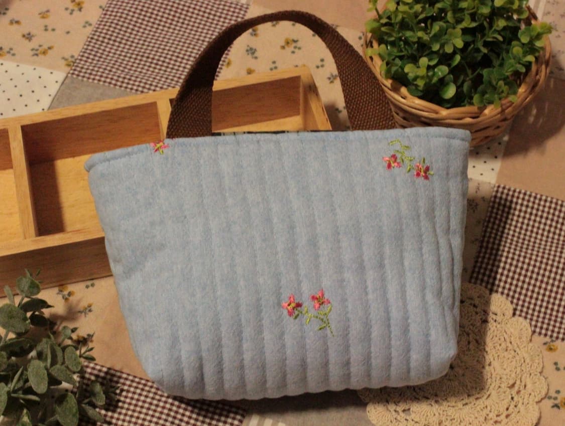 핸드메이드 블루 누빔 손잡이 파우치 상품이미지7