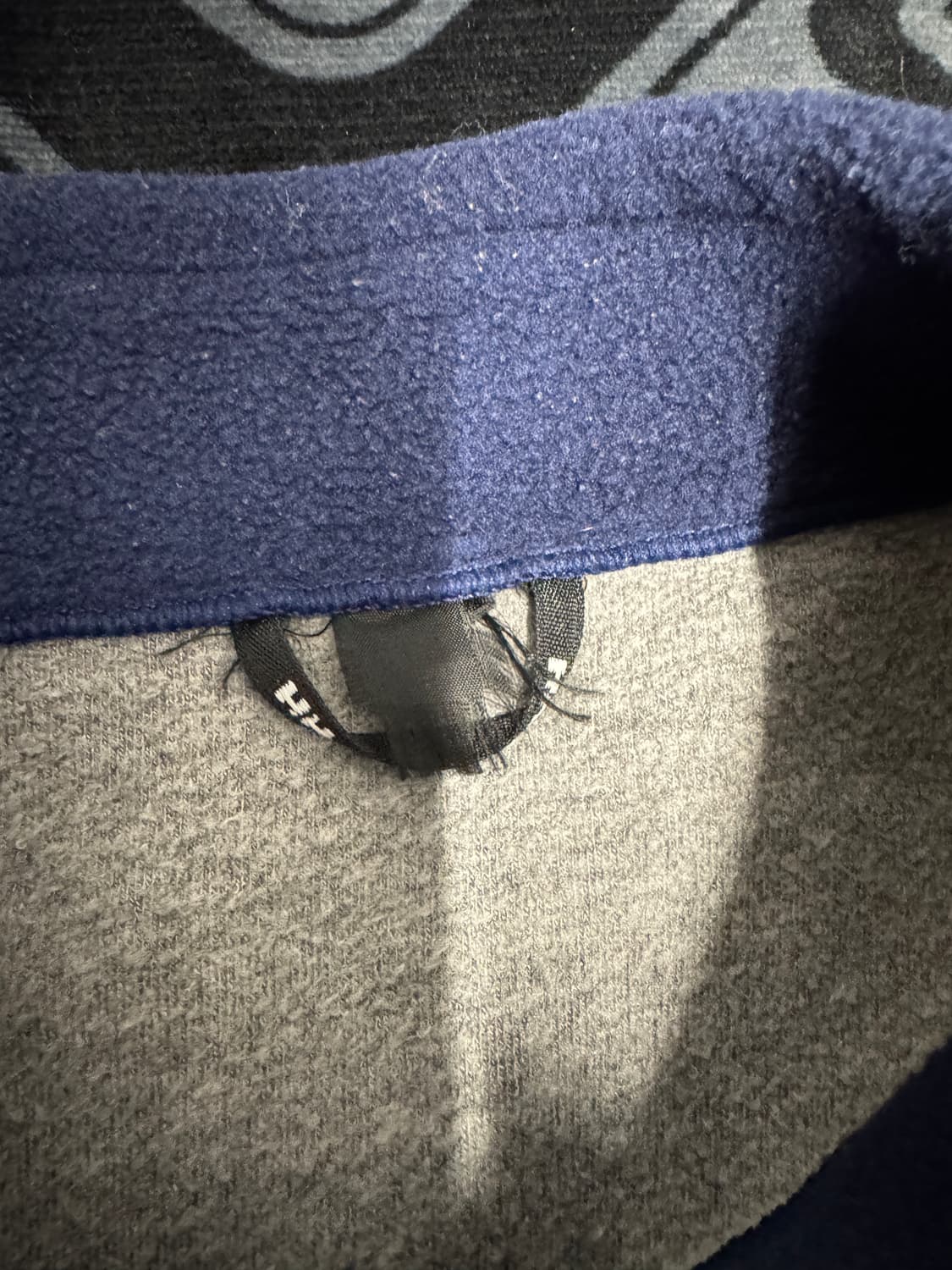 헬리 한센 쿼터 짚 플리스 풀오버 그레이 네이비 상품이미지4