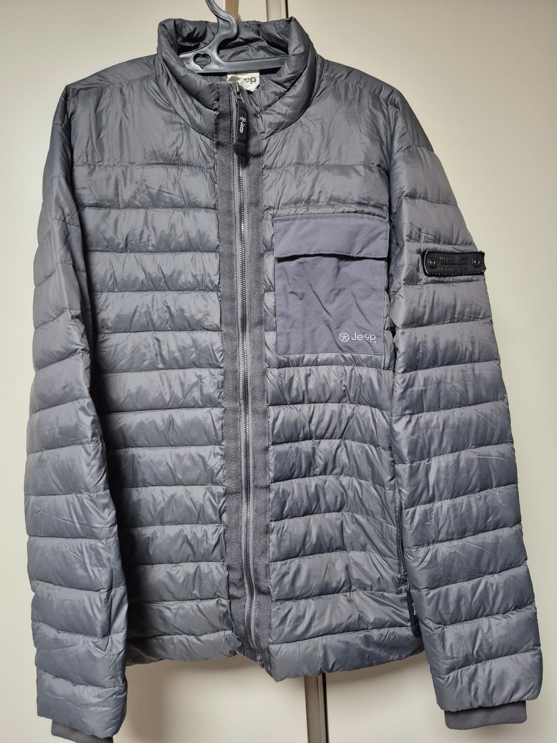 지프 정품 오리털 경량 패딩 110사이즈 판매합니다 상품이미지1