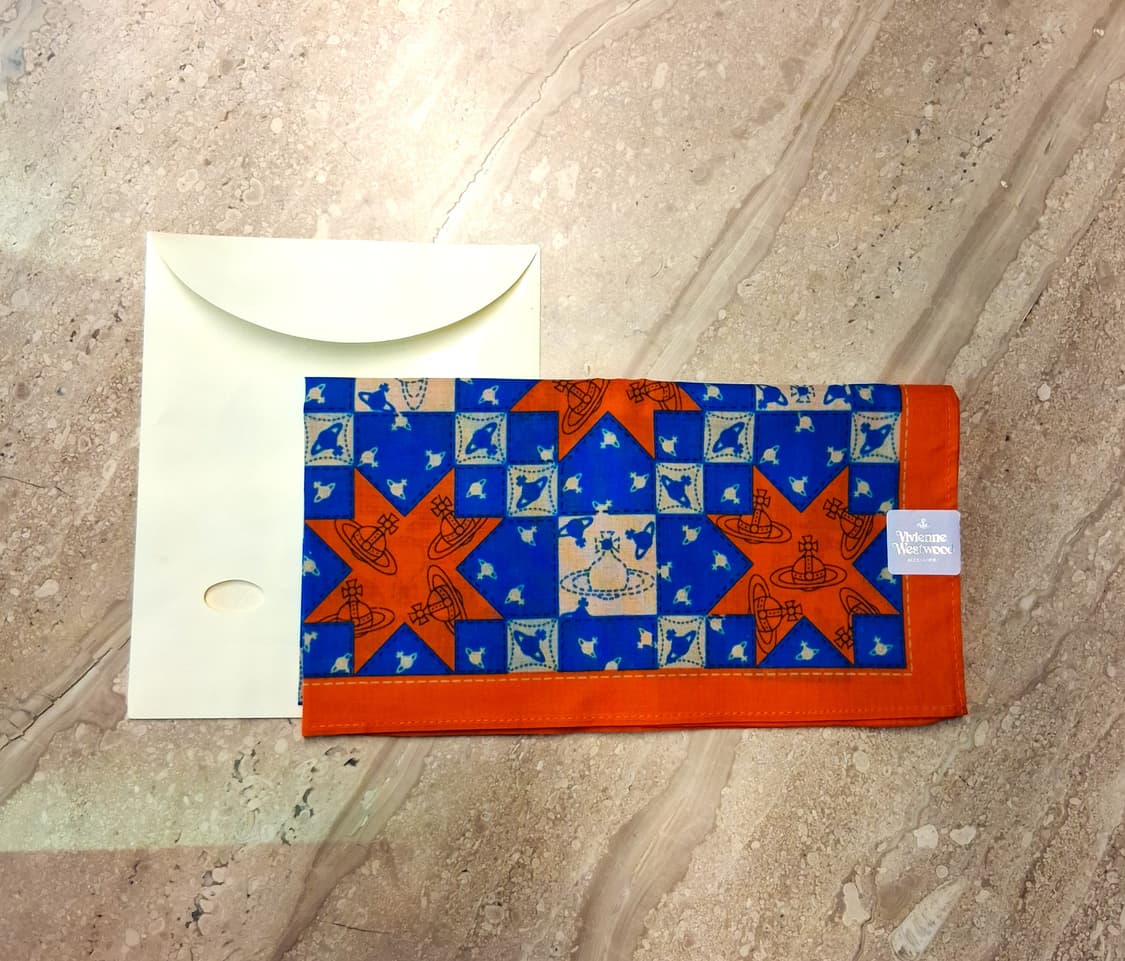 비비안웨스트우드 면 손수건 6  (새상품 with Case) 상품이미지5