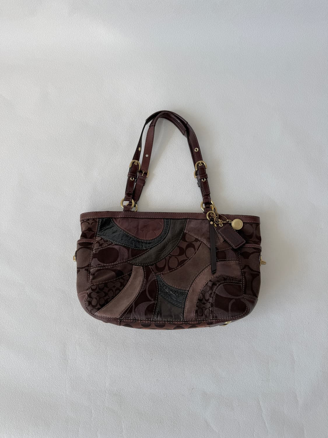 코치(COACH) Y2K 패치워크 숄더백 상품이미지1