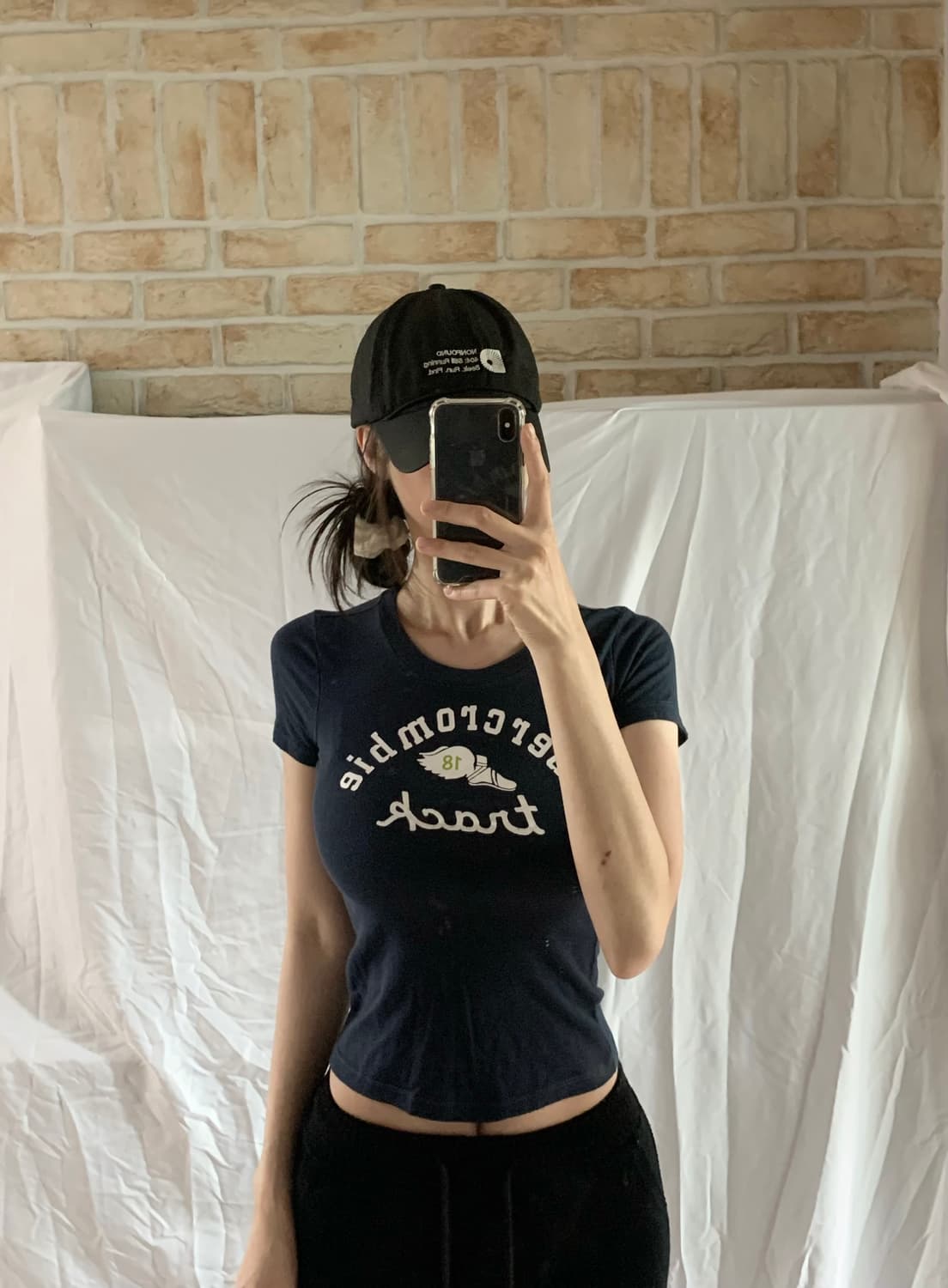 아베크롬비 반팔티,네이비,딱붙 상품이미지1