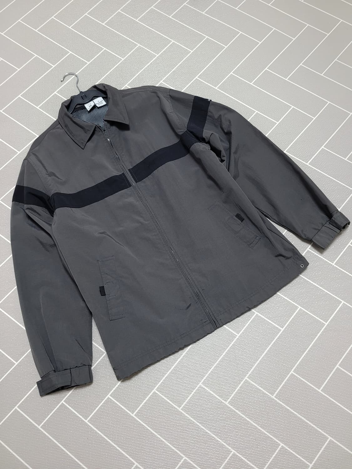 AIX 알마니 익스인지 봄버 자켓 다크 그레이 M 상품이미지1