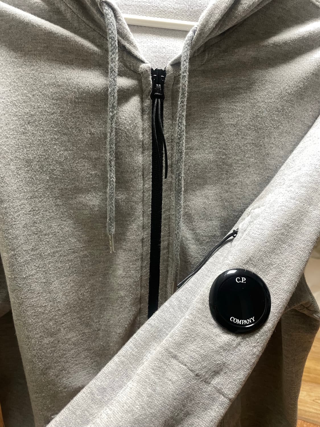Cp컴퍼니 후드집업 M 상품이미지3