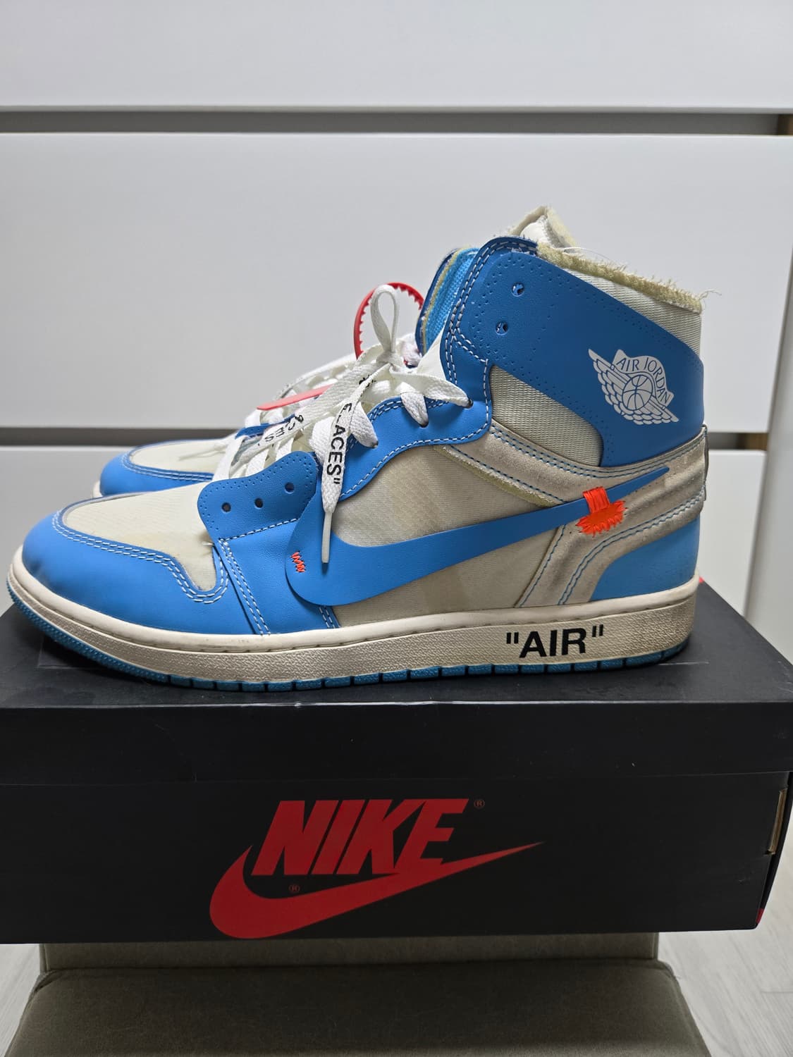 [300]나이키 x 오프화이트 에어조던1 UNC 블루 풀박스 상품이미지6