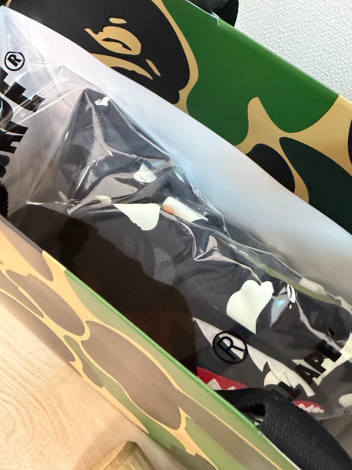 베이프 시티 카모 샤크 후드집업 블랙 상품이미지1