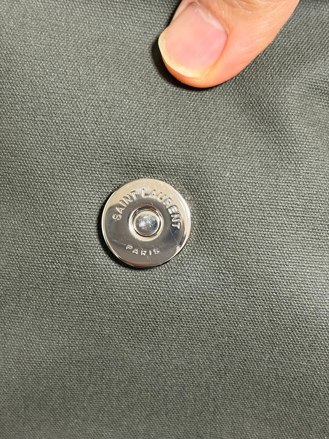 생로랑 니키 캔버스 메신저  라지 크로스백 상품이미지8