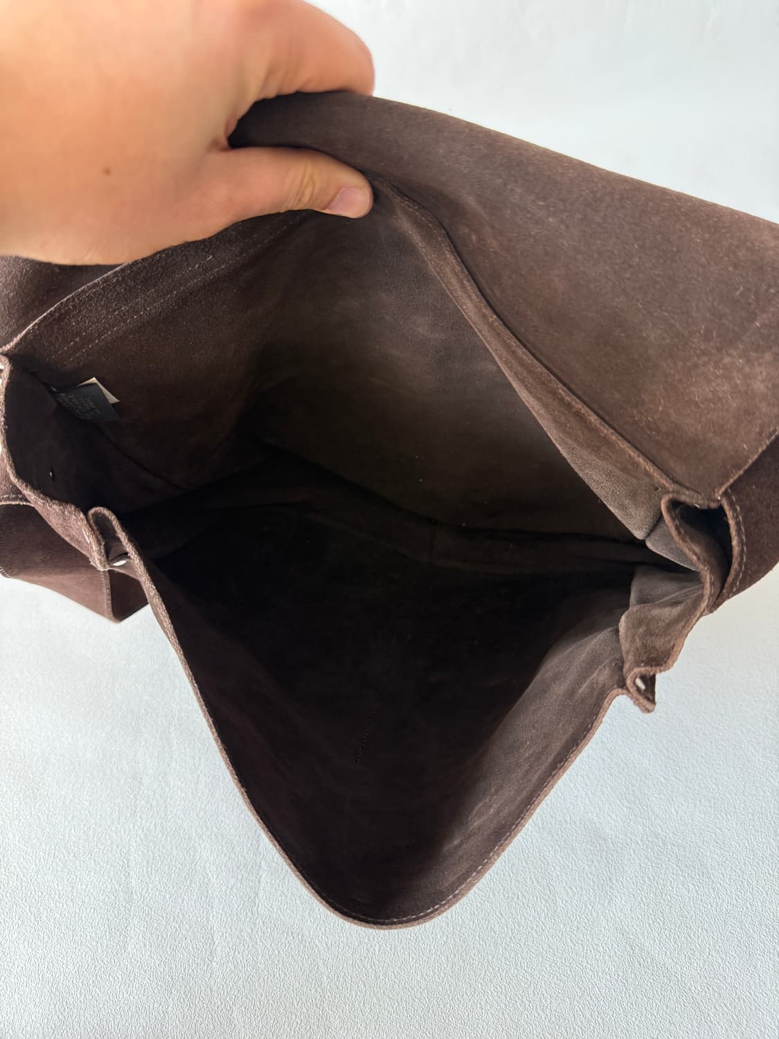 바나나리퍼블릭 레더 스웨이드 크로스백 상품이미지8