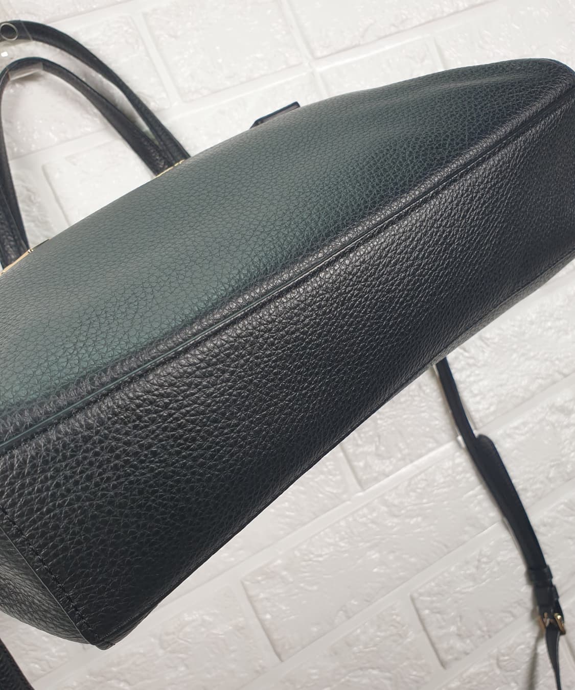 코치 프레리 사첼백 블랙 페블 레더(79997) 상품이미지6