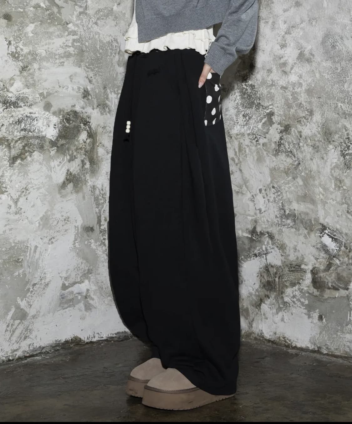 엑스톤즈우먼 도트 핀턱 스웻 벌룬 팬츠 상품이미지1