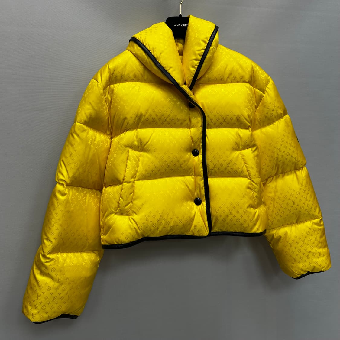 루이비통 모노그램 푸퍼 패딩 재킷 ( 66 ) 상품이미지2