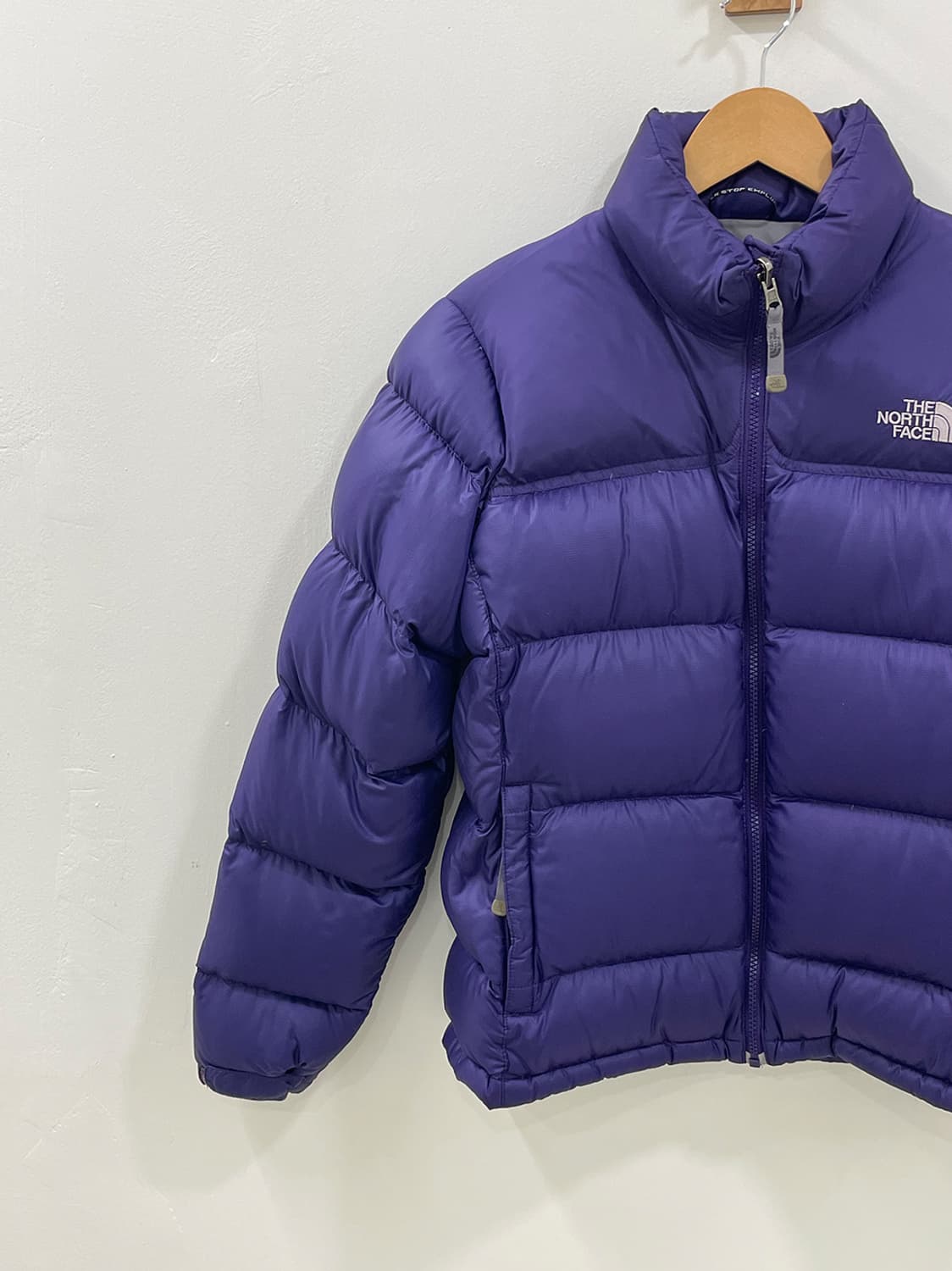 노스페이스 퍼플 패딩  상품이미지2