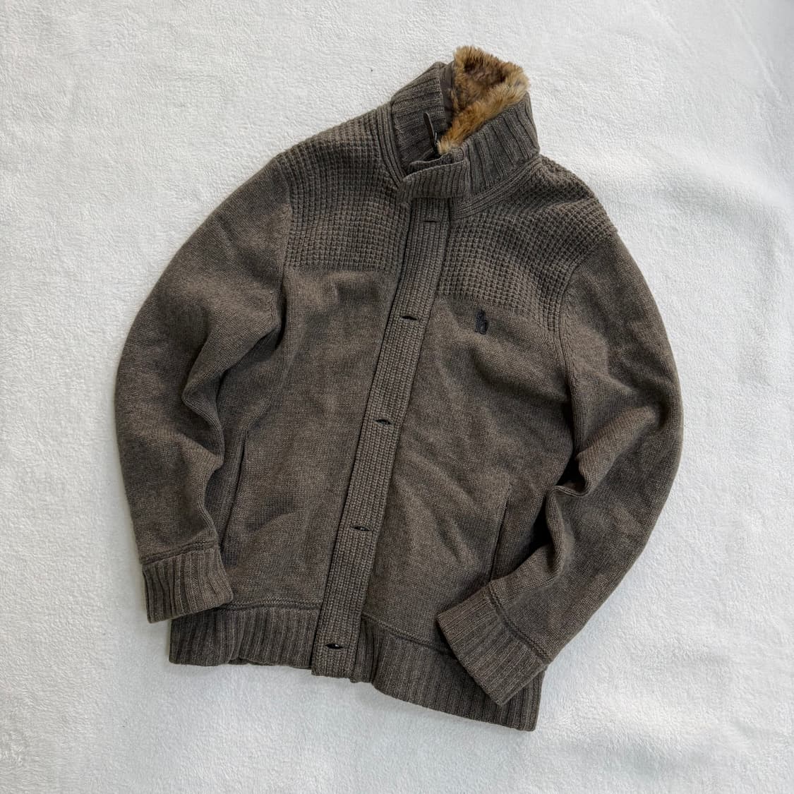 100 헤지스 니트 가디건 0331T 상품이미지1