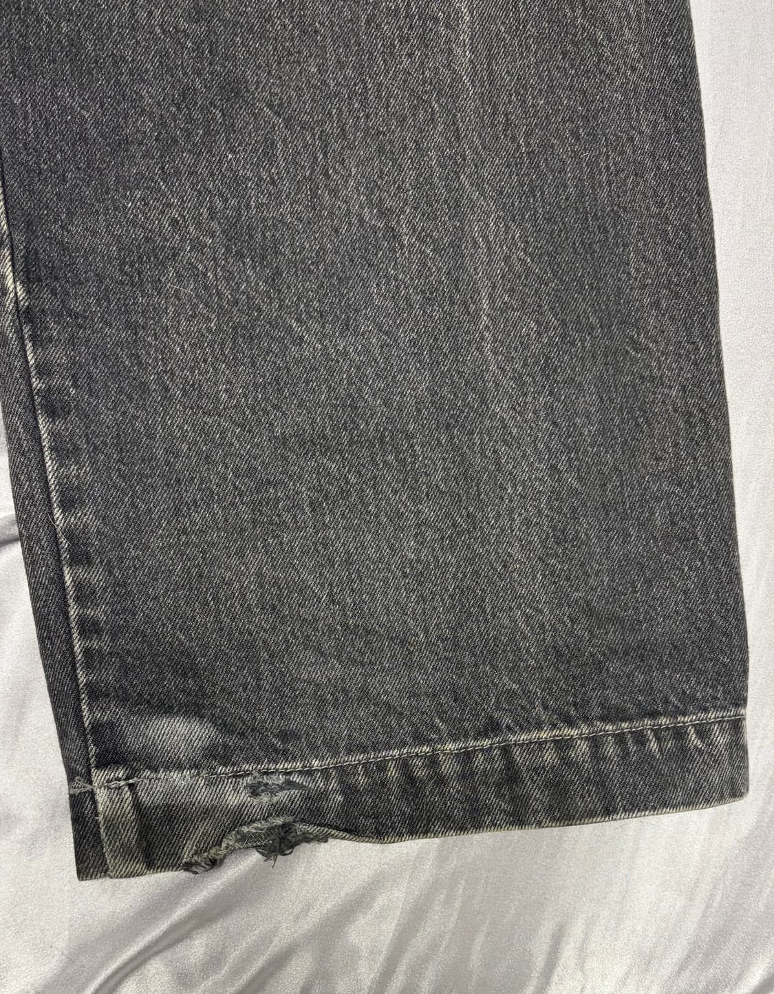 발렌시아가 레이버 데님 흑청 29 상품이미지3