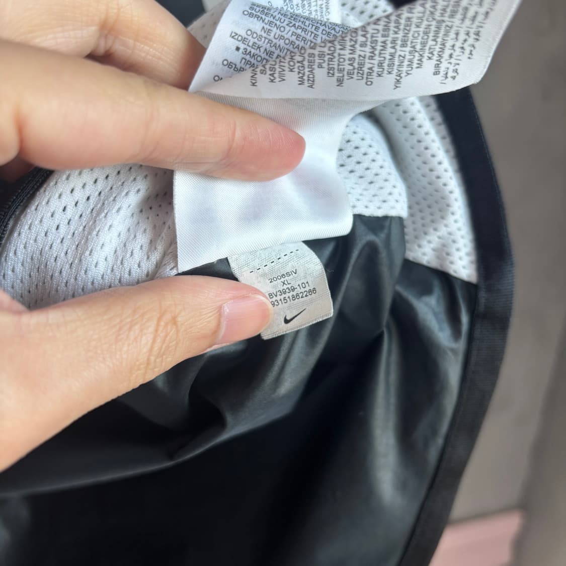 나이키 윈드러너 바람막이 흰검 상품이미지3