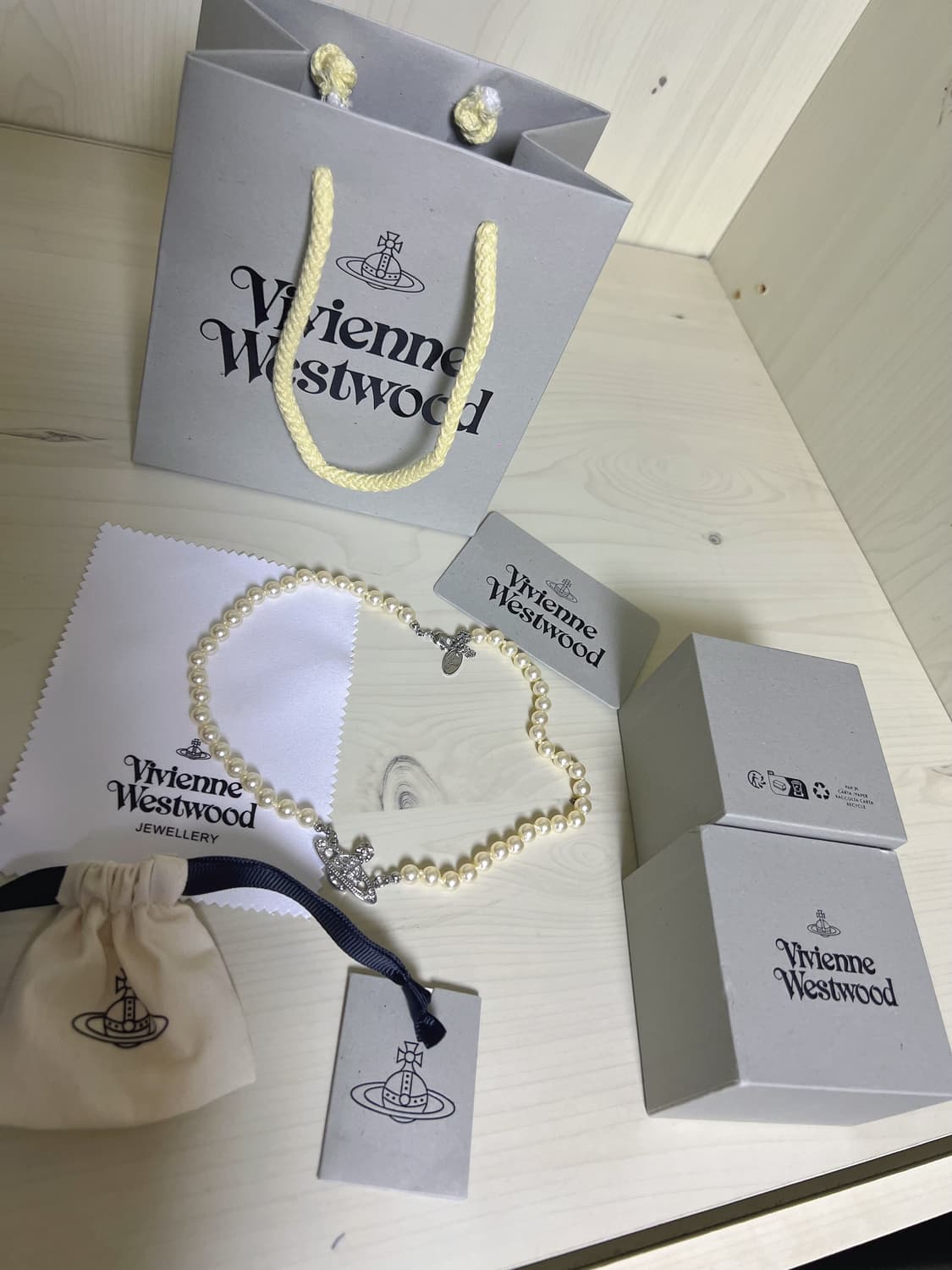 비비안웨스트우드 미니 바스 릴리프 진주 목걸이 상품이미지4