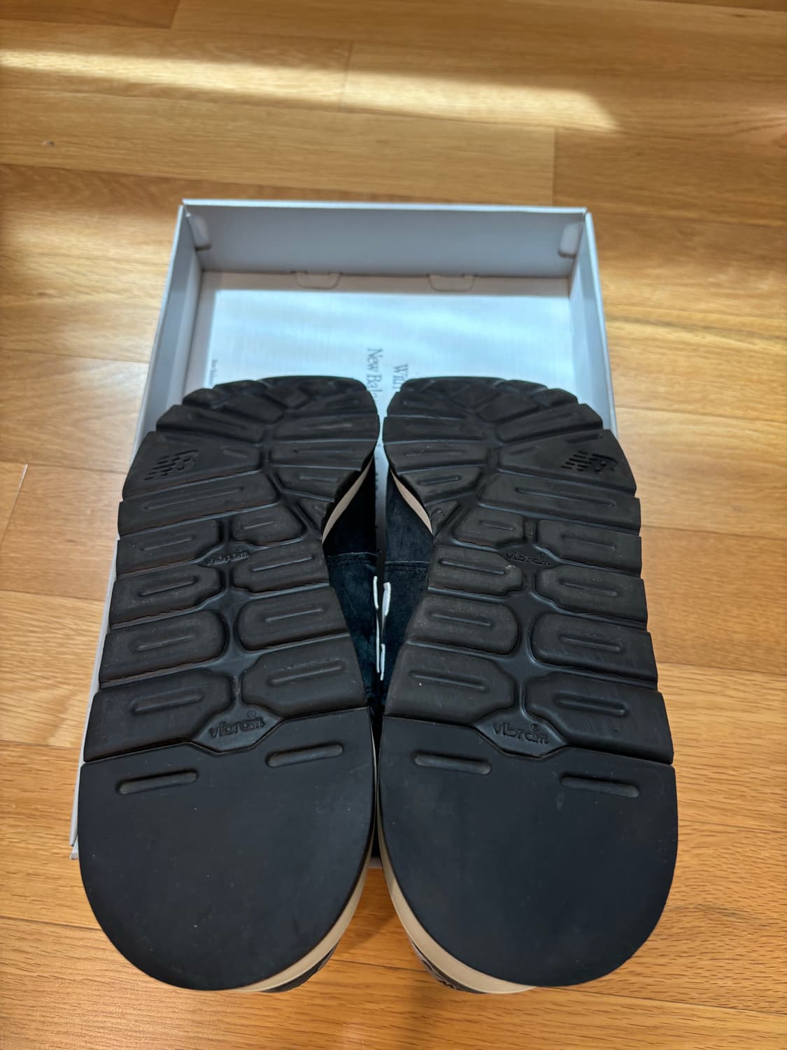 뉴발란스 m990v1 네이비 285 상품이미지10