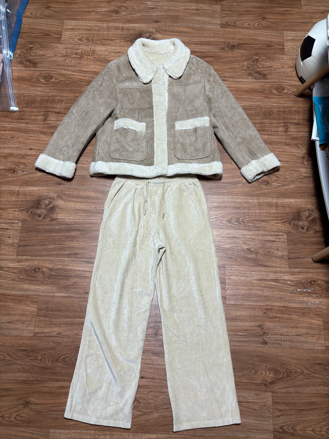 스파오 퍼 상하의 세트 상품이미지1