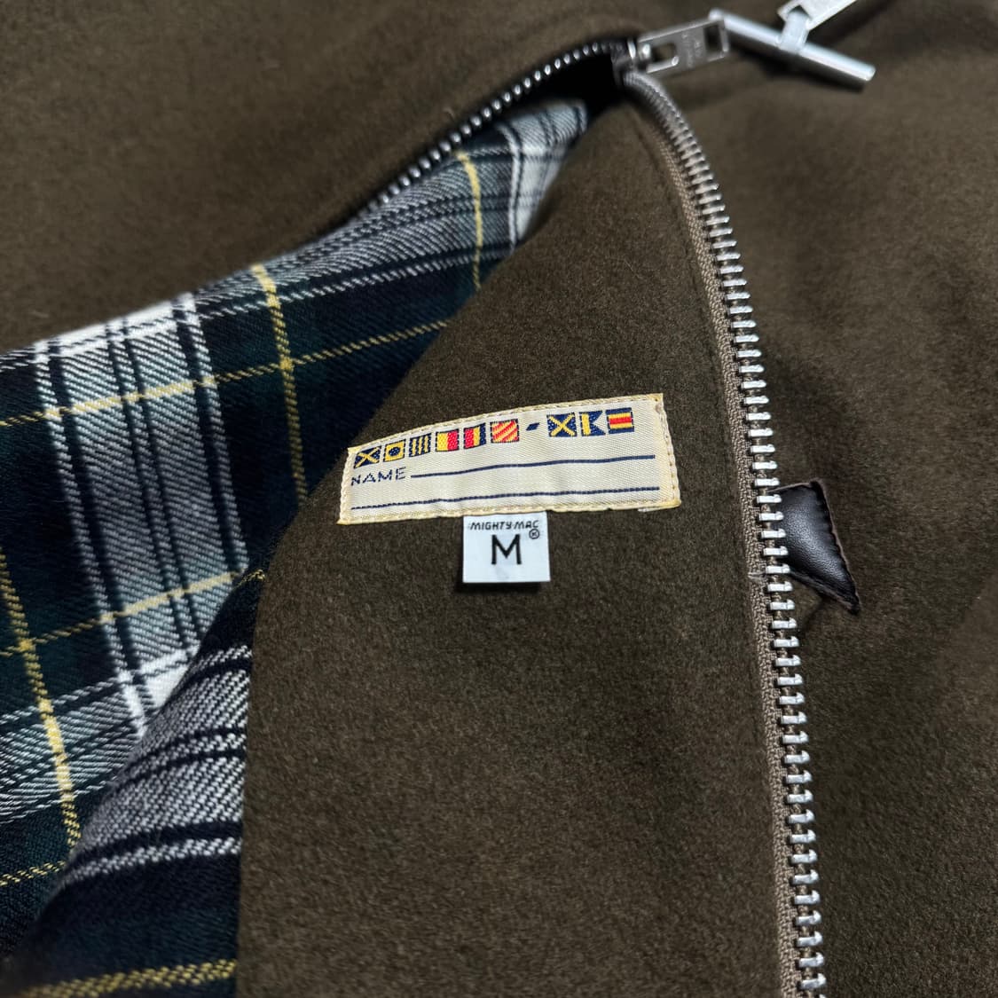 마이티맥 x 밸런스하모니(B&H) 브라운컬러 하이넥 플라이어 자켓 상품이미지4