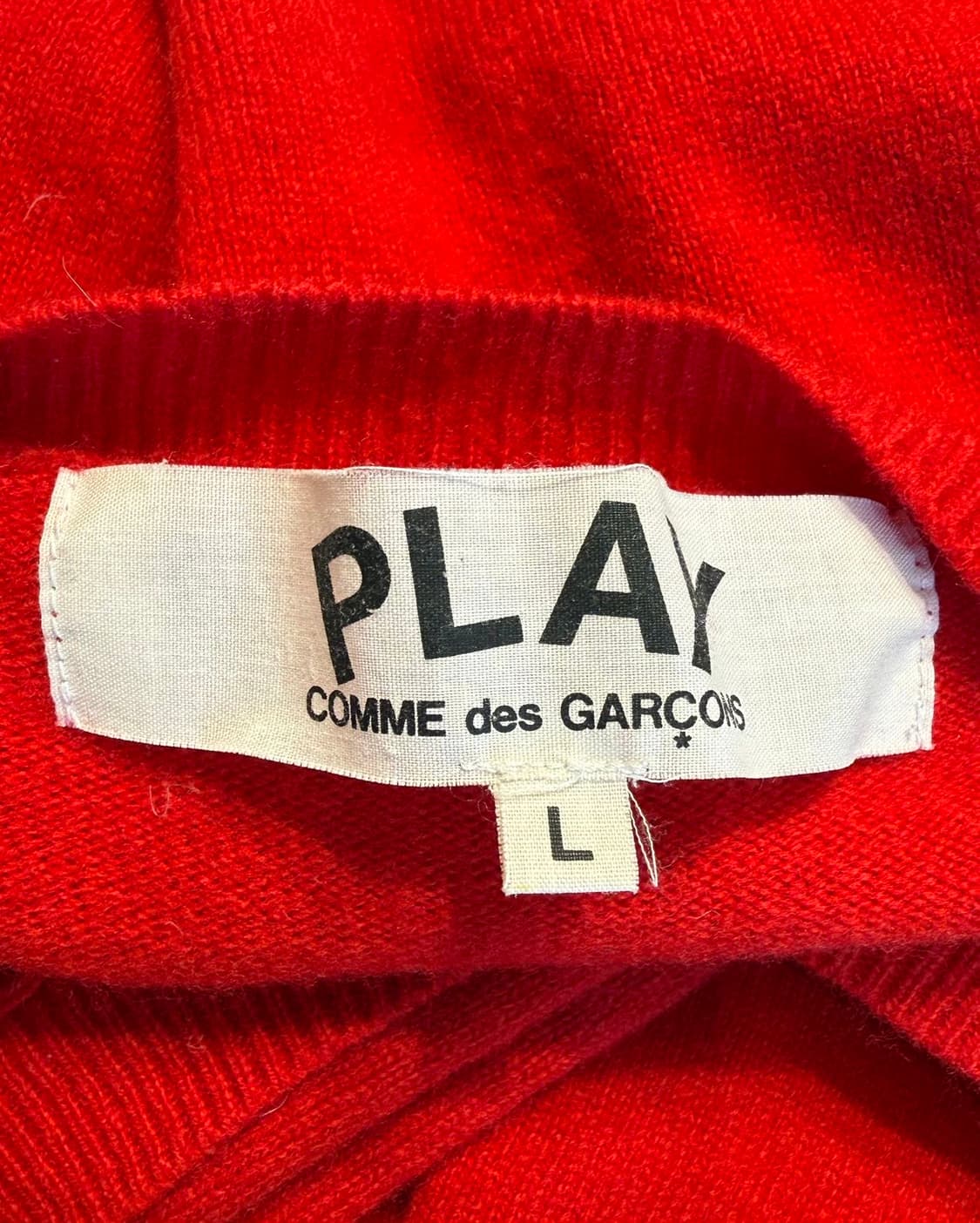 꼼데가르송 플레이 레드 하트패치 브이넥 니트  상품이미지8