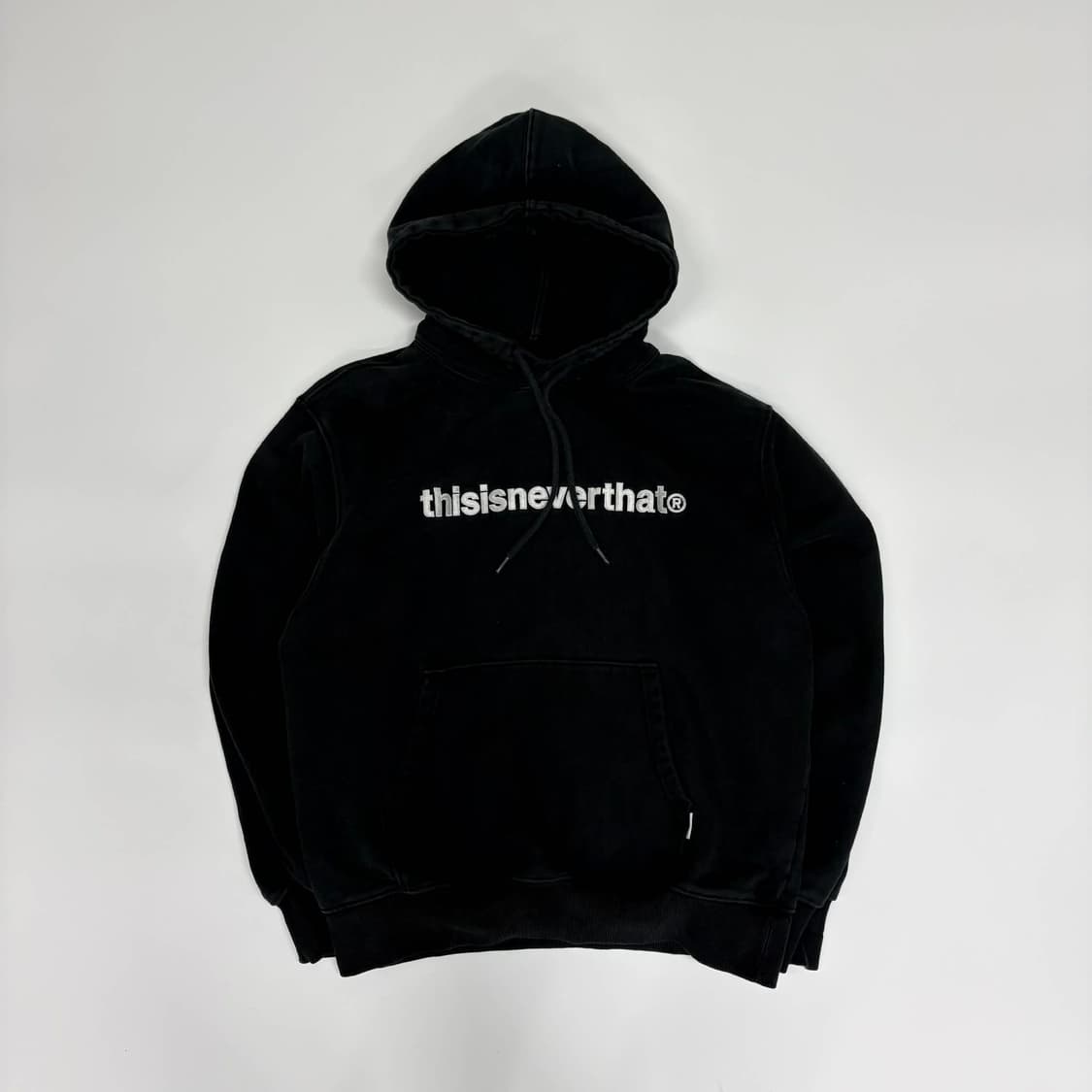 디스이즈네버뎃 T로고 블랙 스웨트셔츠 후드티(S) 상품이미지2