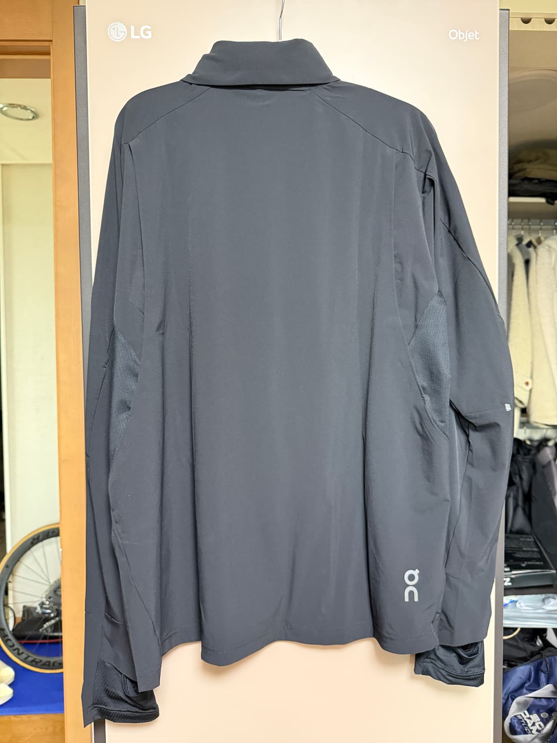 [On running] 온 러닝 상의 트레일 브레이커 블랙 L 상품이미지5