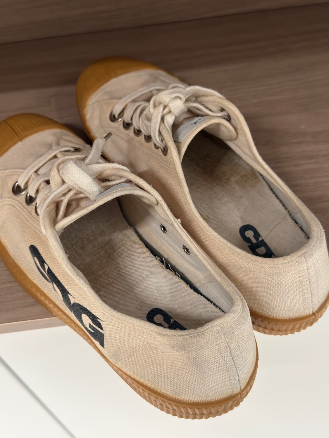 CDG 꼼데가르송 노베스타 스니커즈 상품이미지4