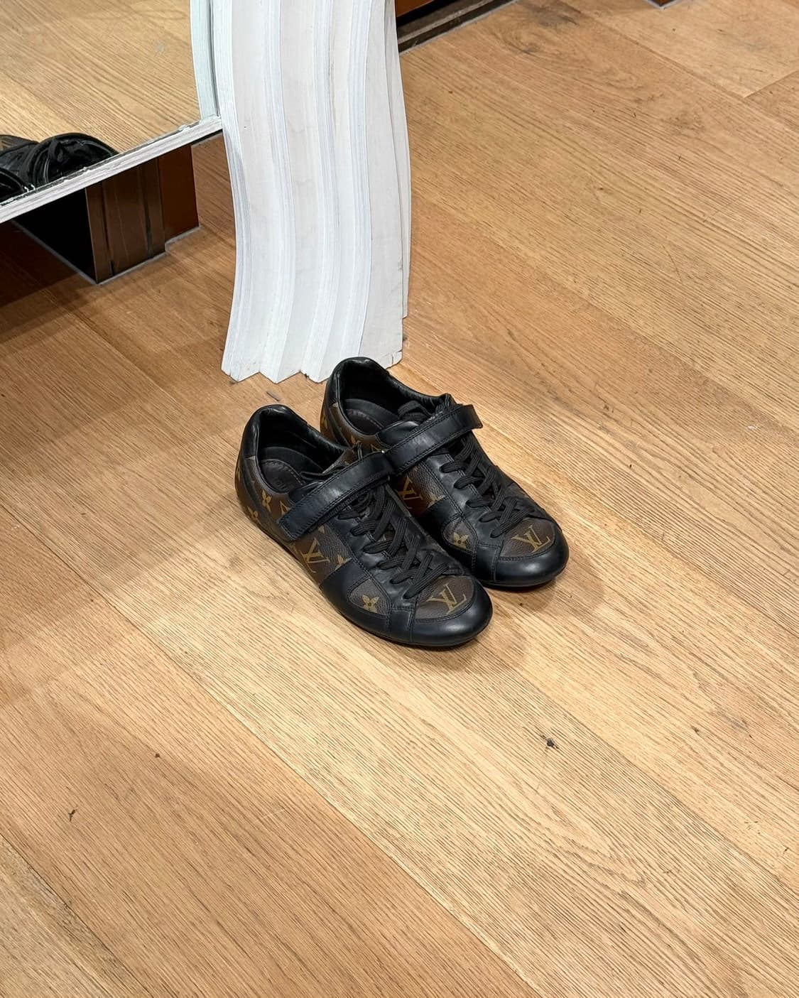 루이비통 모노그램 스니커즈  상품이미지1